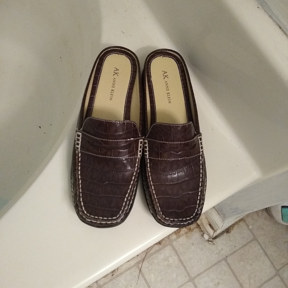 Anne klein